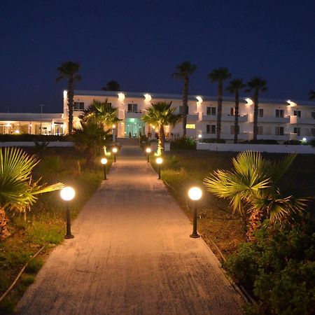 Costa Angela Seaside Resort Екстериор снимка
