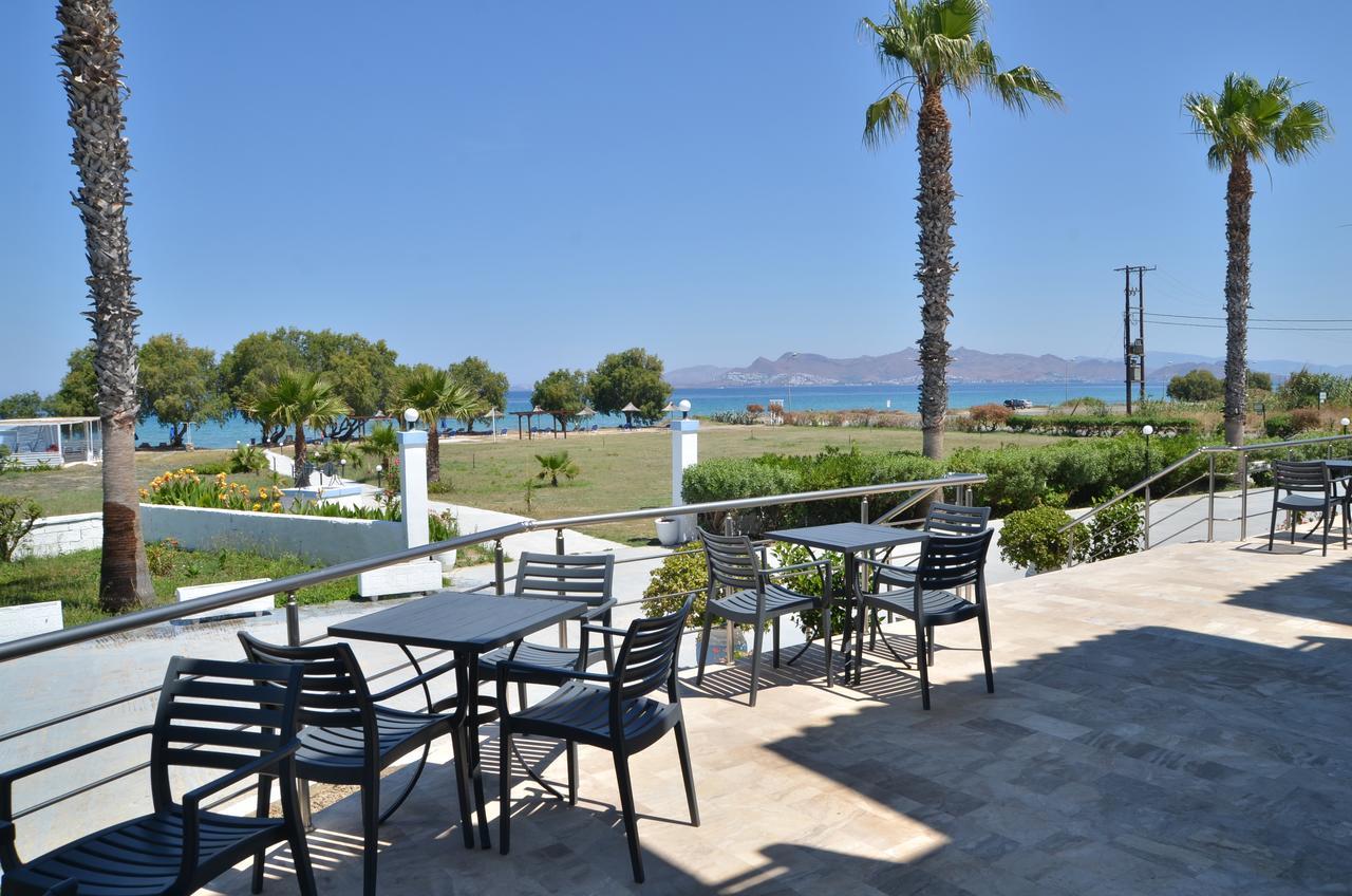 Costa Angela Seaside Resort Екстериор снимка