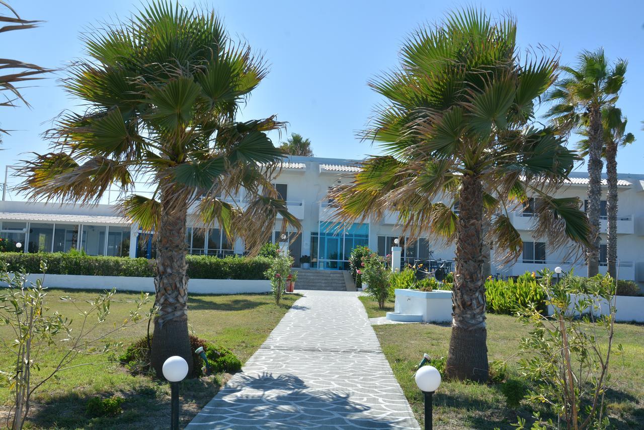 Costa Angela Seaside Resort Екстериор снимка