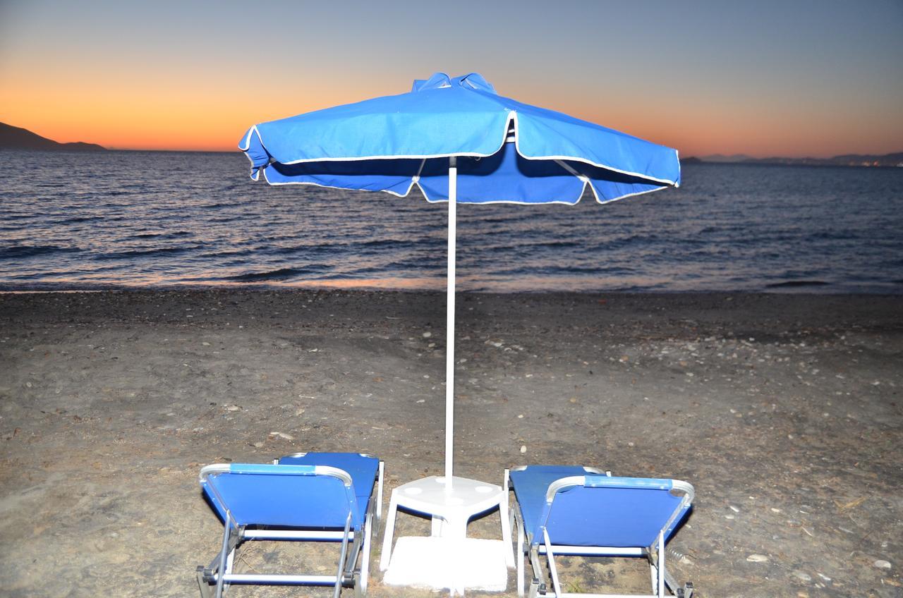 Costa Angela Seaside Resort Екстериор снимка