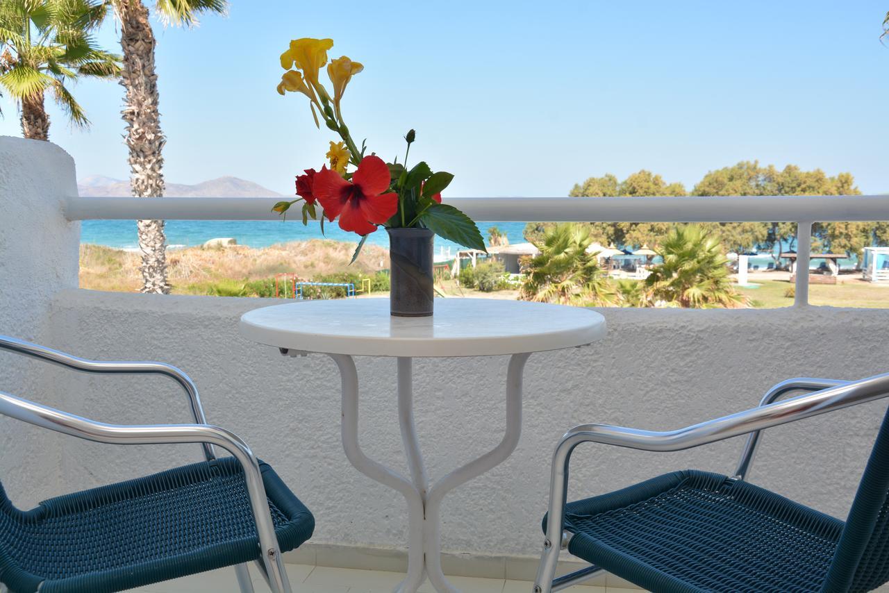 Costa Angela Seaside Resort Екстериор снимка