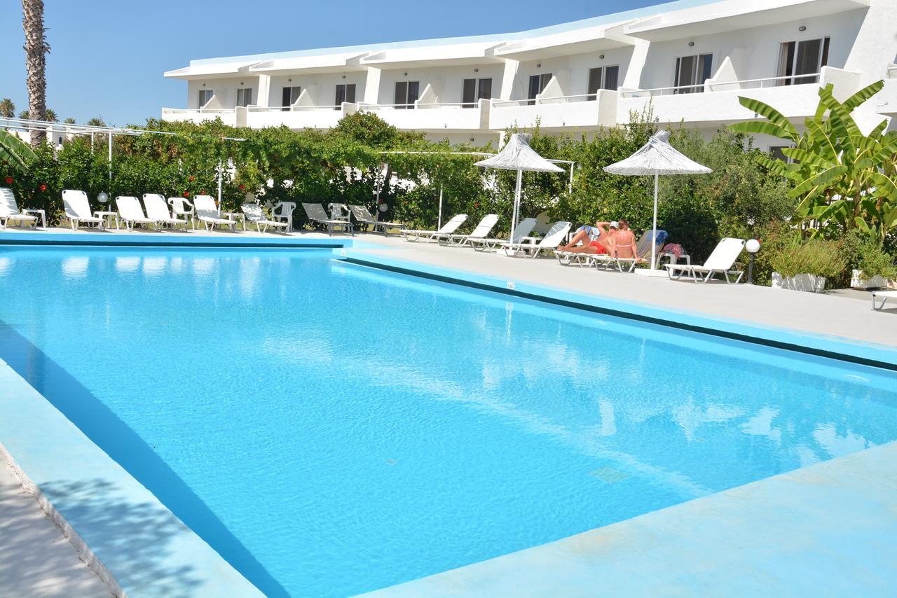 Costa Angela Seaside Resort Екстериор снимка