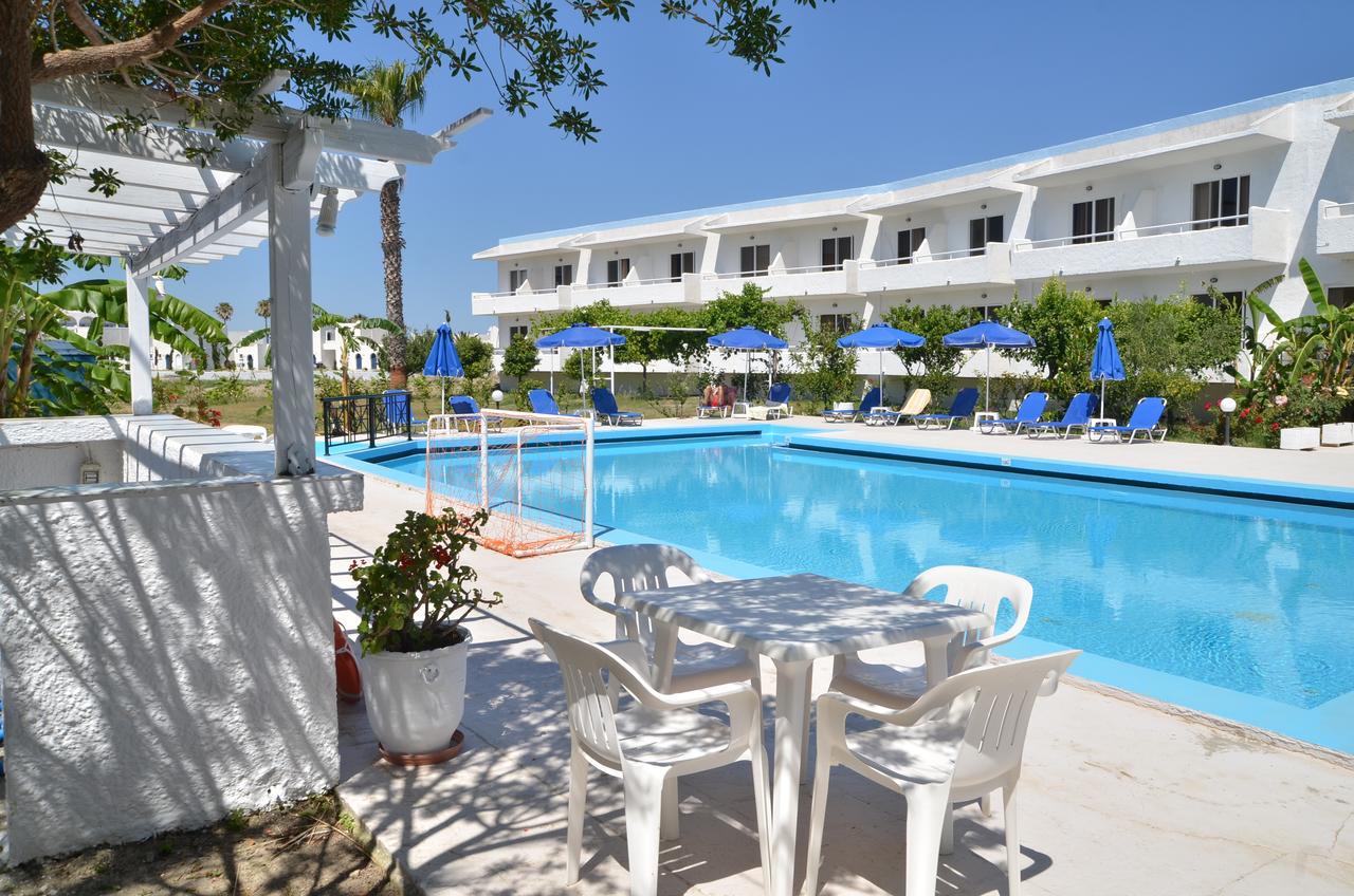 Costa Angela Seaside Resort Екстериор снимка